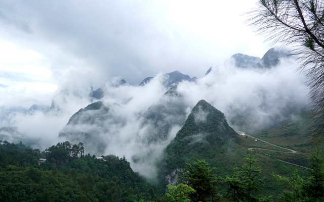 San May Ha Giang Đeo Ma Pi Leng 640x400