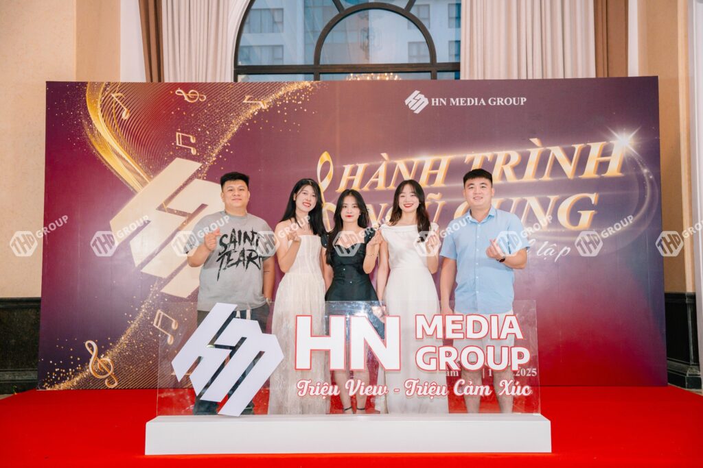 Z7639702052413 F103f87e3a2d9f9ebab6e7de06870261